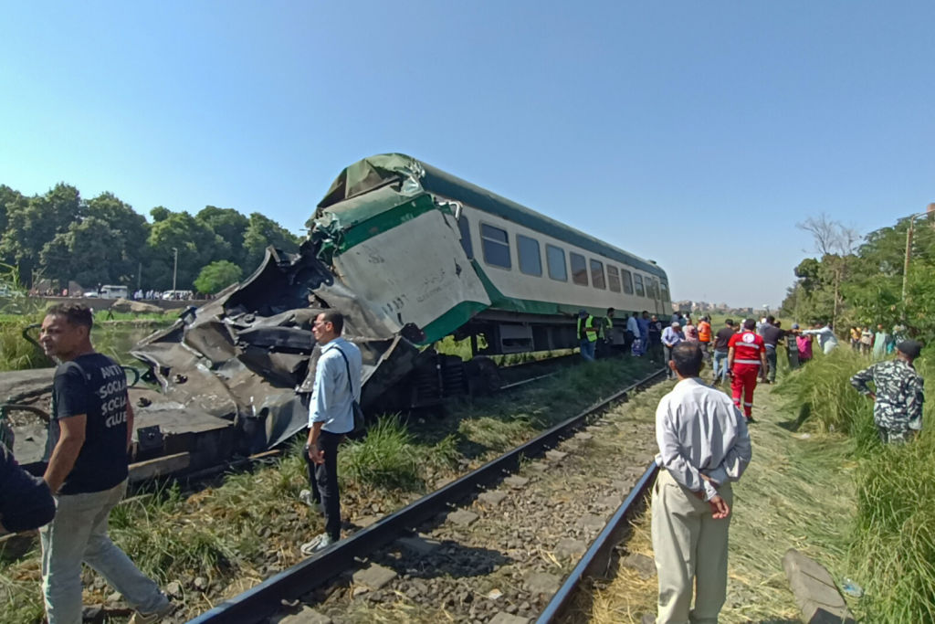 Egypt train collision kills one, injured 21